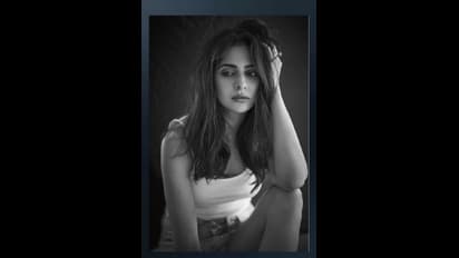 బ్లౌజ్‌ లేకుండా రకుల్‌ పిచ్చెక్కించే లుక్‌.. విరహమా? ఆవేదనా? అంటూ నెటిజన్లు ఫన్నీ కామెంట్స్