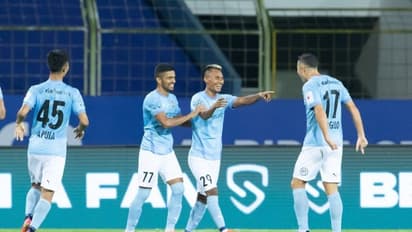ISL 2021, থমকে গেল এটিকে মোহনবাগানের বিজয় রথ, মুম্বইয়ের বিরুদ্ধে হার ৫-১ গোলে