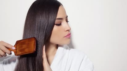 Hair Care : സ്ട്രൈറ്റനിംഗ് ചെയ്തതിന് ശേഷം തലമുടി കൊഴിച്ചില്; പരീക്ഷിക്കാം ഈ ഹെയർ മാസ്കുകൾ...