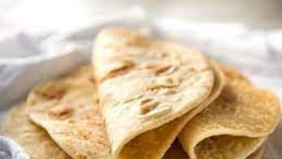 Roti Side effects : జాగ్రత్త.. చపాతీలను ఎక్కువగా తినడం ఆరోగ్యానికి ప్రమాదరకం..