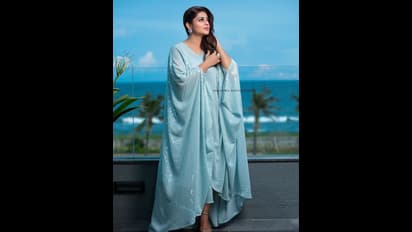 Sneha: சொட்ட சொட்ட நனைந்த நடு ரோட்டில் நின்றபடி... மாடர்ன் உடையில் சூடேற்றும் சினேகா! வேற லெவல் அழகு போட்டோஸ்!