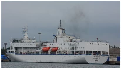 MV Kavaratti : ലക്ഷദ്വീപിലേക്കുള്ള യാത്രാക്കപ്പലിന് തീപിടിച്ചു, യാത്രക്കാരെ രക്ഷപ്പെടുത്തി