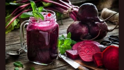 Health Tips:  सर्दियों में वेट लॉस और स्ट्रॉन्ग इम्यूनिटी के लिए ट्राई करें ये सुपर ड्रिंक, जानें फायदे