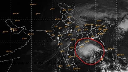 Cyclone Jawad: తుఫానుగా మారిన వాయుగుండం... విశాఖకు 516కి.మీ దూరంలో కేంద్రీకృతం