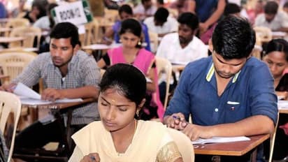 TNPSC : அரசு தேர்வுக்கு...படிக்கும் மாணவர்களே.. டி.என்.பி.எஸ்.சி வெளியிட்ட முக்கிய அறிவிப்பு ! இதோ !!