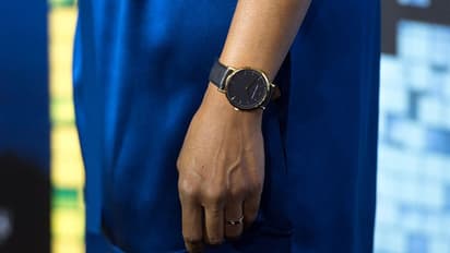 Google Pixel Watch-অ্যাপেল স্মার্টওয়াচকে টক্কর দিতে আসছে গুগল পিক্সল ওয়াচ,লঞ্চ হবে ২০২২ সালে