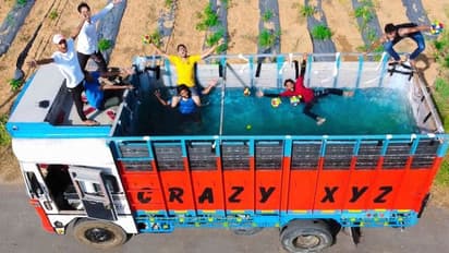 Vlogger : ഓടുന്ന ലോറിയില്‍ സ്വിമ്മിംഗ് പൂളുമായി വ്ളോഗര്‍, ബ്രേക്കിട്ടപ്പോള്‍ കിട്ടിയത് മുട്ടന്‍പണി!