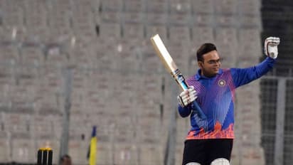 Sourav VS Jay Shah: ২২ গজে দাদা'কে হারিয়ে দিলেন জয় শাহ, বাঁহাতের খেলে এল ৩ উইকেট