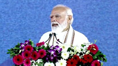 Vaccination: അർഹരായവരിൽ പാതി പേർക്കും വാക്സീനേഷന് നൽകാനായത് സുപ്രധാന നാഴികക്കല്ലെന്ന് നരേന്ദ്രമോദി