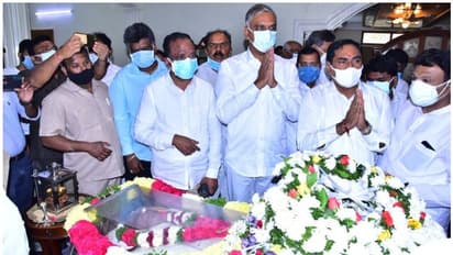 Konijeti Rosaiah Death: అసెంబ్లీలో నేను తొలిసారిగా మాట్లాడినప్పుడు రోశయ్య పిలిచి అభినందించారు: హరీశ్ రావు