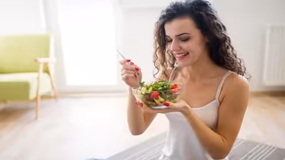 Foods For Skin : തിളക്കമുള്ള ചർമ്മത്തിനായി കഴിക്കാം ഈ ഏഴ് സൂപ്പർ ഫുഡുകൾ