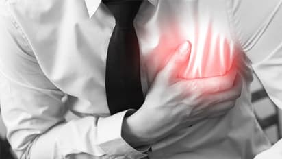 Heart Stroke: ఈ అలవాట్లు.. మీ గుండెకు ముప్పు తెస్తాయి తెలుసా..?