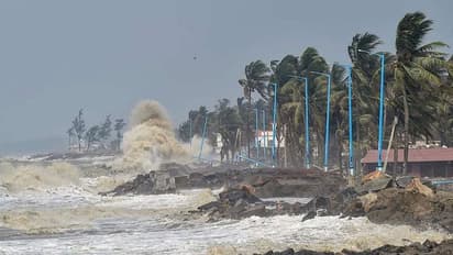 Cyclone Jawad: ಒಡಿಶಾ, ಪಶ್ಚಿಮ ಬಂಗಾಳದಲ್ಲಿ ವರುಣನ ಆರ್ಭಟ!
