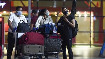 संडे को फूटा Omicron का बम: राजस्थान में 9 केस तो महाराष्ट्र में 7 मामले, वायरस के खतरनाक दस्तक से हड़कंप