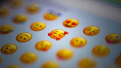 WhatsApp rolls out 6 new emoji reactions; Here's how you can use it