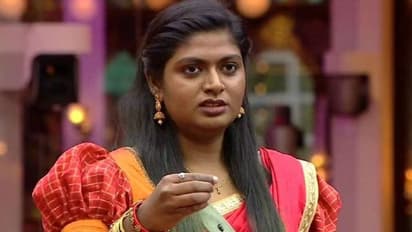 ஓட்டு வீட்டில் வசிக்கும் பிக்பாஸ் இசைவாணி... நேரில் சந்தித்த ஐக்கி - சப்போர்ட் பண்ணுங்க என வீடியோவில் உருக்கம்