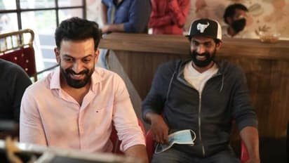 Prithviraj : ഒടുവിൽ അവർ കണ്ടുമുട്ടി; കോശി കുര്യനെ കാണാൻ ഡാനിയൽ ശേഖർ എത്തിയപ്പോൾ