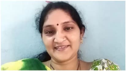 கணவன் தைத்துக் கொடுத்த ப்ளவுஸ் பிடிக்கவில்லை... மனைவி தற்கொலை..!