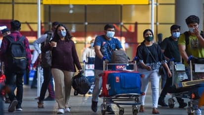 India Omicron case ಕೇರಳದಲ್ಲಿ ಮೊದಲ ಕೇಸ್, ಕರ್ನಾಟಕದಲ್ಲಿ ಮತ್ತೊಂದು, 38ಕ್ಕೇರಿತು ರೂಪಾಂತರಿ ತಳಿ ಪ್ರಕರಣ