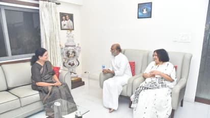 Sasikala meets Rajini : ரஜினியின் போயஸ் தோட்ட வீட்டில் சசிகலா !! திடீர் சந்திப்பின் காரணம் என்ன..?