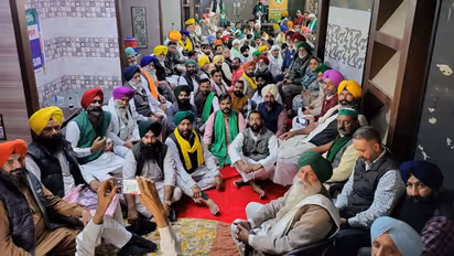 Farm Unions to continue protests until govt accepts all demands, ‘announce timeline for withdrawal of cases’