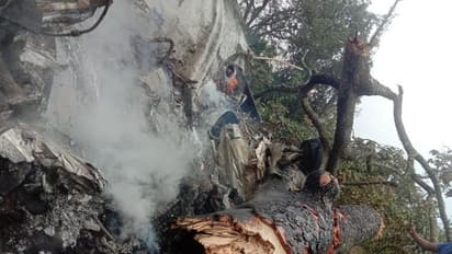 Helicopter Crash : വരുണ്‍ സിം​ഗിനായി കണ്ണീരോടെ പ്രാർത്ഥിച്ച് രാജ്യം;  ആരോ​ഗ്യനിലയിൽ മാറ്റമില്ല