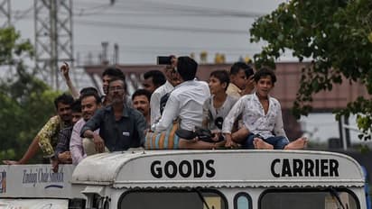 దేశంలో 40 శాతం సంపద ఒక్కశాతం ధనికులది.. సగం జనాభా దగ్గర ఉన్నది 3 శాతం సంపదే: సంచలన నివేదిక