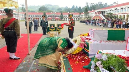 Helicopter Crash : ఢిల్లీ చేరుకున్న రావత్ సహా 13 మంది పార్థివ దేహాలు..  నివాళులర్పించనున్న రాష్ట్రపతి, ప్రధాని