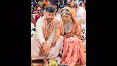 Ram Charan: మరదలి పెళ్లి వేడుకలో రామ్‌చరణ్‌ సందడి.. భార్య ఉపాసనతో కలిసి డాన్సులు.. వైరల్‌