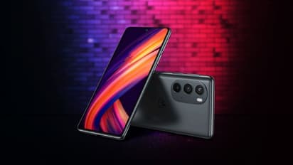 দেখা যাবে না সেলফি ক্যামেরা, বিশেষ স্মার্টফোন বাজারে আনছে মটোরোলা