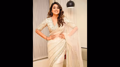 Shriya Saran: అమేజింగ్.. శారీలో శ్రీయ శరన్ అందాలు చూశారా.. చూపు తిప్పుకోవడం కష్టం