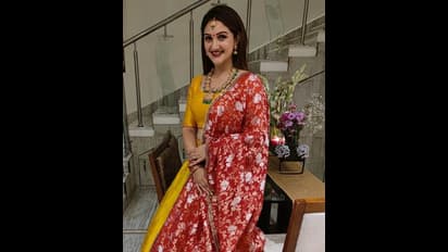 Sridevi Vijayakumar: குழந்தை பெற்ற பிறகும் ஹீரோயின் லுக்கில்... சிற்றிடையை காட்டி உருக வைத்த ஸ்ரீதேவி!