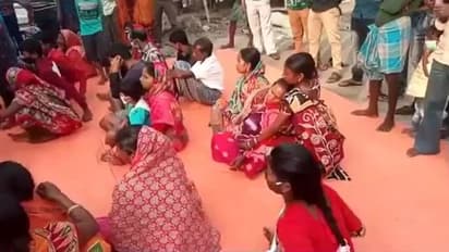 Nabanna Festival: প্রসাদ খাওয়াই কাল হল, অসুস্থ শতাধিক গ্রামবাসী