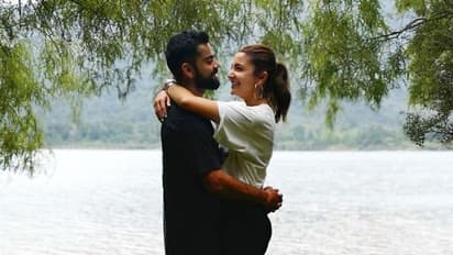 దుబాయ్లో హాలీడేస్ ఎంజాయ్ చేస్తున్న విరాట్ కోహ్లీ, అనుష్క శర్మ... న్యూఇయర్ సెలబ్రేషన్స్ కోసం...