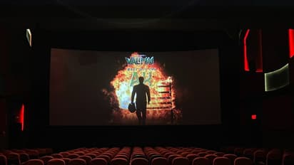 Valimai in Theatre : திரையரங்கில் வெளியான வலிமை... ஆரம்பமான வலிமை கொண்டாட்டம்