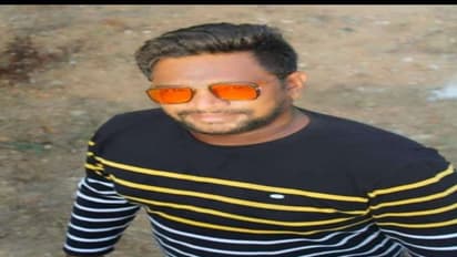 Guntur Accident: పోలీస్ వాహనం ఢీకొని యువకుడు మృతి, మరొకరికి తీవ్ర గాయాలు