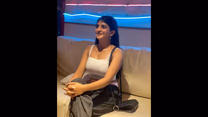 Gabriella: குச்சி ஐஸ் போல் இருந்த பிக்பாஸ் கேபியா இது? குட்டி நமீதா போல் சும்மா கும்முனு மாறி கொடுத்த போஸ்!