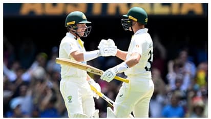 Australia vs England : അഡ്ലെയ്ഡില് ഇംഗ്ലണ്ടിന് രണ്ട് വിക്കറ്റ് നഷ്ടം; ഓസ്ട്രേലിയക്ക് മേല്ക്കൈ