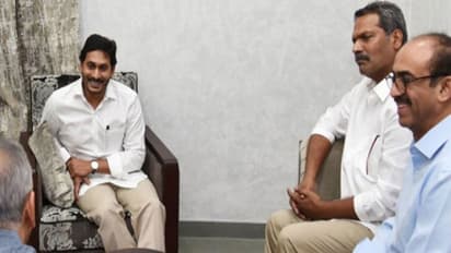 వైరల్ కామెంట్: హాలీవుడ్ పెద్దలతో సీఎం జగన్ కుట్ర?