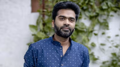 Simbu: மருத்துவமனையில் அனுமதிக்கப்பட்ட நடிகர் சிம்புவின் தற்போதைய நிலை என்ன? வெளியான பரபரப்பு தகவல்!