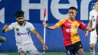 ISL : കേരള ബ്ലാസ്റ്റേഴ്സിന്റെ രണ്ട് ഗോളുകള് നിഷേധിച്ചു; ഈസ്റ്റ് ബംഗാള് സമനിലയില് തളച്ചു