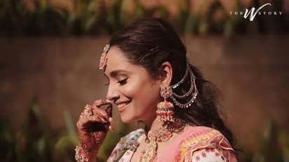 Ankita Lokhande: বিয়ের পিঁড়িতে বসতে চলছেন অঙ্কিতা লোখান্ডে মেহেন্দির ছবিতে শেয়ার করলেন গোপন রহস্য