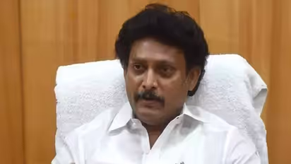 அரசு பள்ளிகள் வறுமையின் அடையாளமா? அன்பில் மகேஷ் பொய்யாமொழி விளக்கம்!!