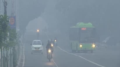 Delhi Air Pollution: दिल्ली का घुट रहा दम; AQI 328, 3-4 दिन और खराब रहेगी हवा