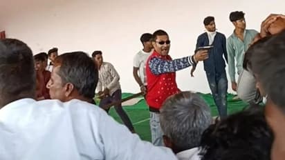 Shot Dead : മധ്യപ്രദേശിൽ വിവാഹ ചടങ്ങിനിടെ ഒരാളെ വെടിവെച്ചു കൊന്നു, അക്രമികളെത്തിയത് 'ജയ് ശ്രീറാം' മുഴക്കി