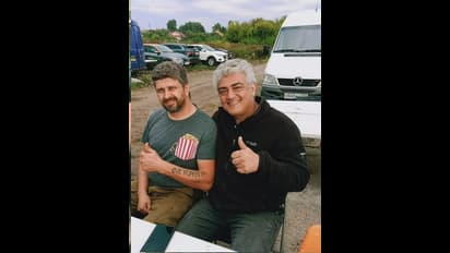 Valimai : அடக்கமாக நிற்கும் அஜித் ...லீக்கான வலிமை ஷுட்டிங் ஸ்பாட் போட்டோஸ்..