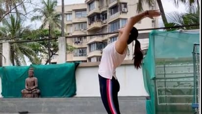 Shilpa Shetty : வில்லு போல வளையும் ஷில்பா ஷெட்டி ..யோகா வீடியோ உள்ளே...