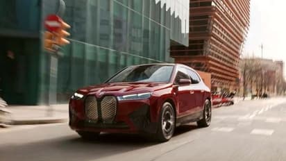 BMW iX EV price : முழு சார்ஜ் செய்தால் 426 கி.மீ. செல்லும் கார் - பி.எம்.டபிள்யூ. அசத்தல்