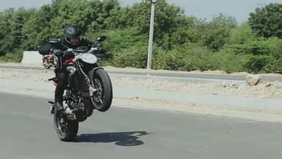 Valimai Update: அடிதூள்... அஜித் ரசிகர்களுக்கு காத்திருக்கும் இன்ப அதிர்ச்சி! வெளியானது வலிமை நியூ அப்டேட்!