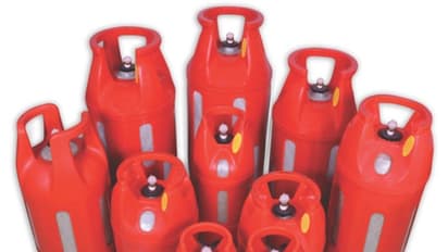 మార్కెట్లోకి ఫైబర్ గ్యాస్ సిలిండర్స్..